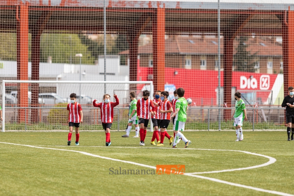 Un partido de base del Pizarrales