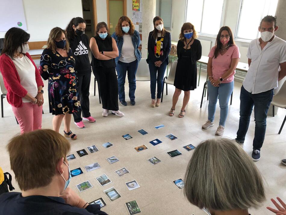 Profesorado del Colegio Antonio Machado en una de las sesiones del curso de formación de Prácticas restaurativas