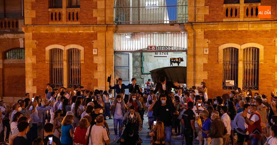 Exitosa tarde de toreo en La Glorieta con los cuatro novilleros saliendo a hombros | Fotos: Miguel Hernández