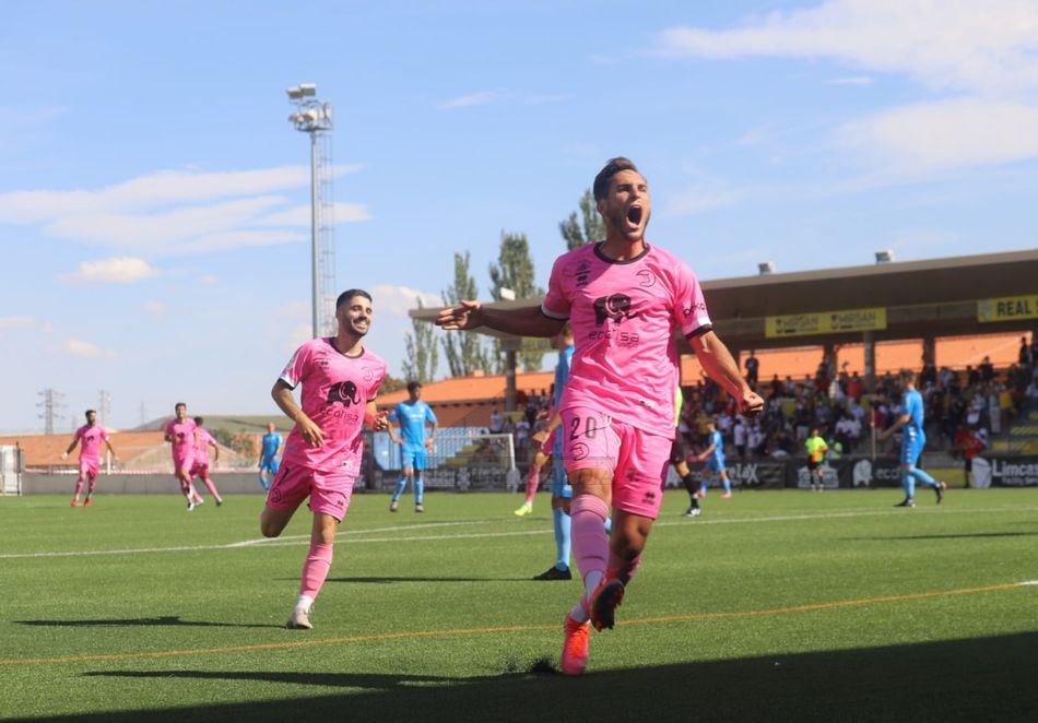 Pablo Espina desata su rabia en el 1-0 / Lydia González