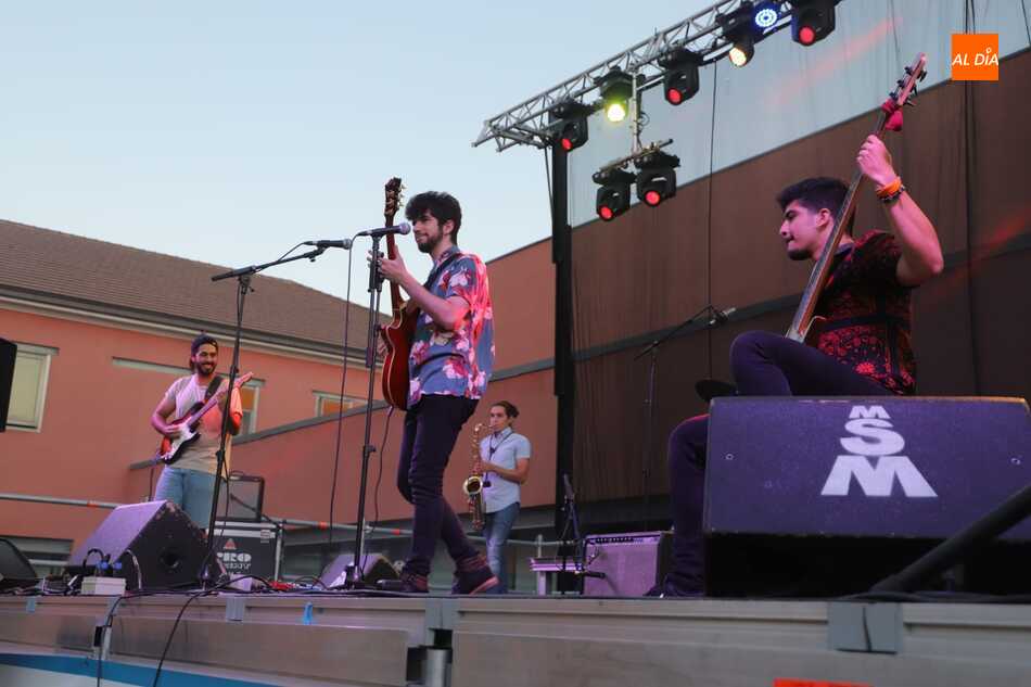 Concierto de la banda salmantina Coyote en el Patio del DA2. Foto: Lydia González