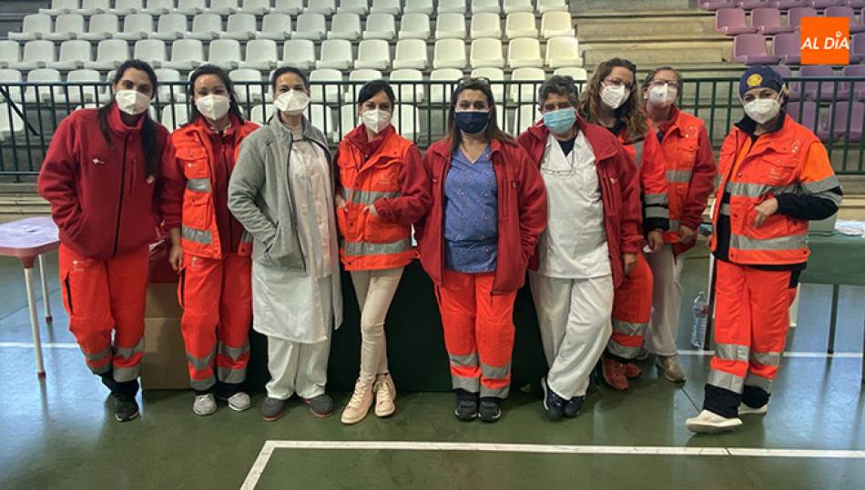Parte del equipo medico de una de las vacunaciones masivas en Peñaranda