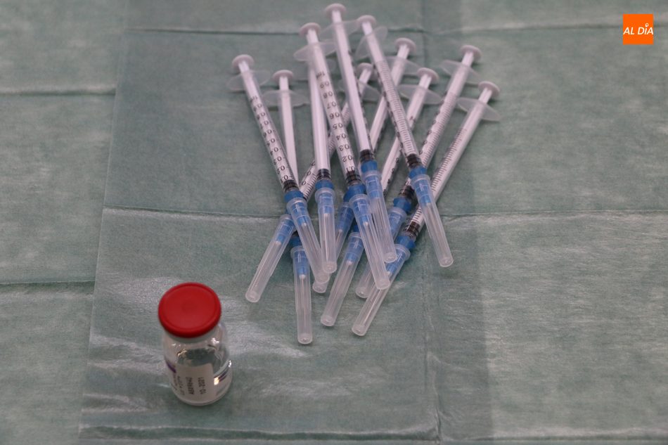 Las vacunaciones continúan para proteger al mayor número posible de personas