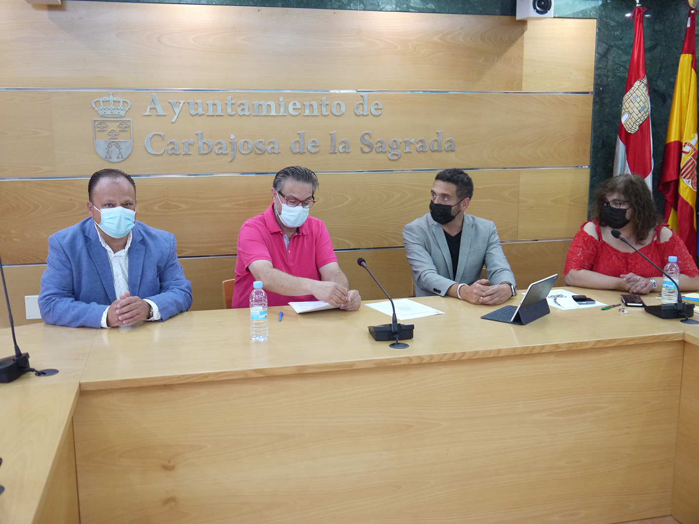 El Ayuntamiento de Carbajosa y el CD Carbajosa firman un convenio para la promoción empresarial del municipio