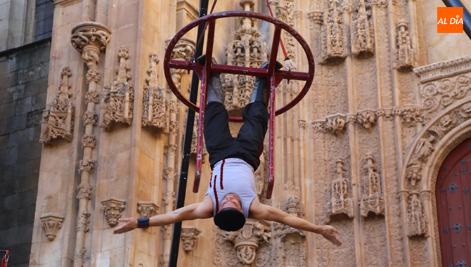 Urbasa de la compañía Hutsun + Ortzi llegaba este viernes al Patio Chico