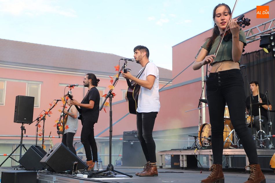 El grupo The Son of Wood en el escenario del DA2 - Fotos: Lydia González