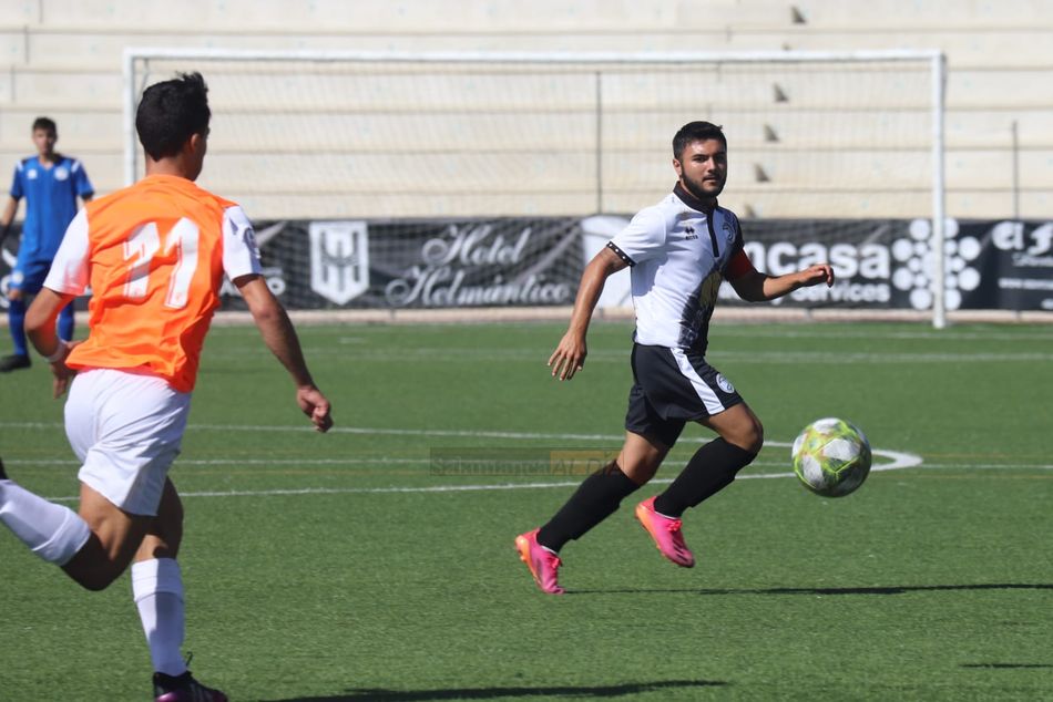 Unionistas derrotó en su campo al primer rival del curso / Lydia González