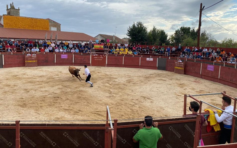 Entretenido concurso de recortes en Barruecopardo Con Arte Charro