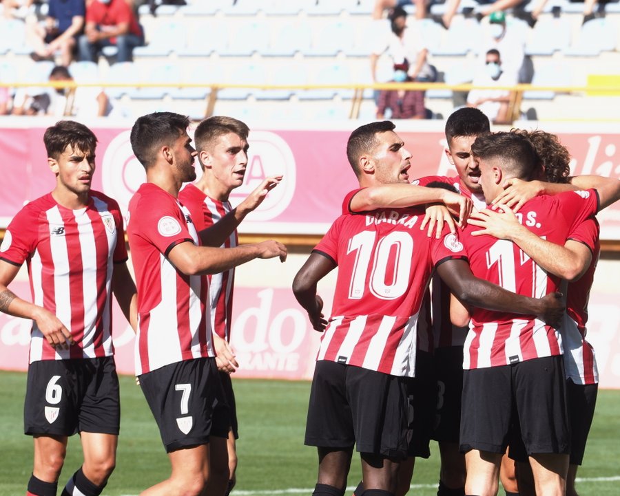 El Bilbao Athletic, en el Reino de León / Fotos: Twitter