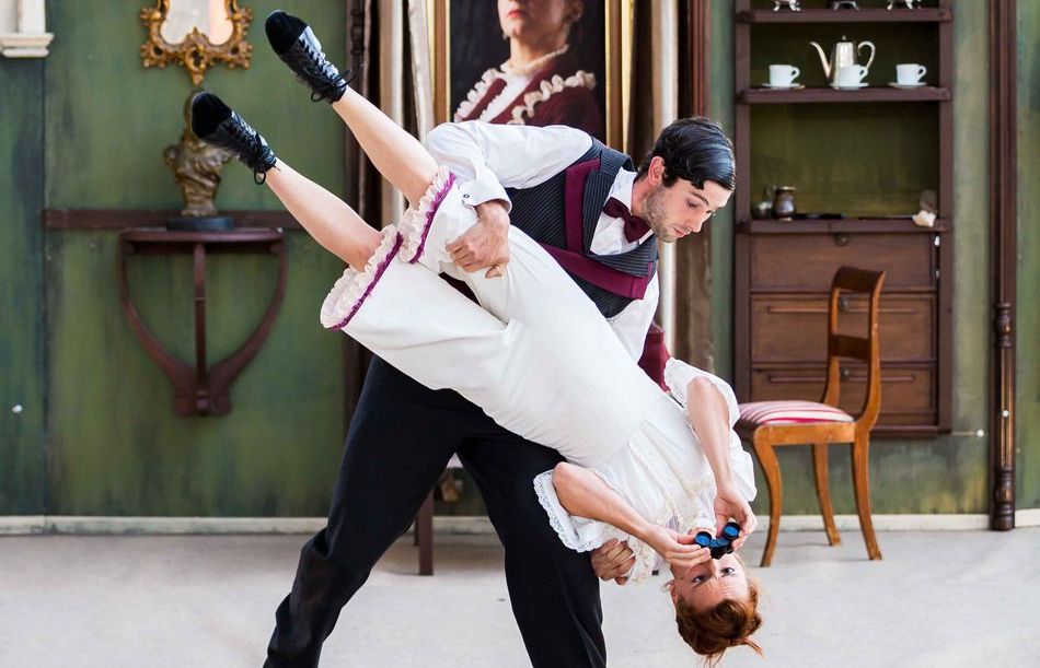 Una de las escenas del espectáculo “Tea Time”, una propuesta de la compañía Cirkofonic