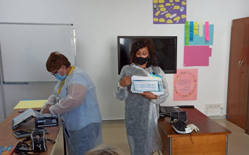 Foto 5 - Las alumnas del curso de asistencia a domicilio en Vitigudino presentan cinco proyectos de emprendimiento