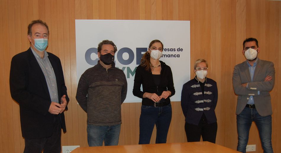 Integrantes de la Asociación de Comerciantes del Casco Viejo de Salamanca, que forma parte de CEOE CEPYME Salamanca