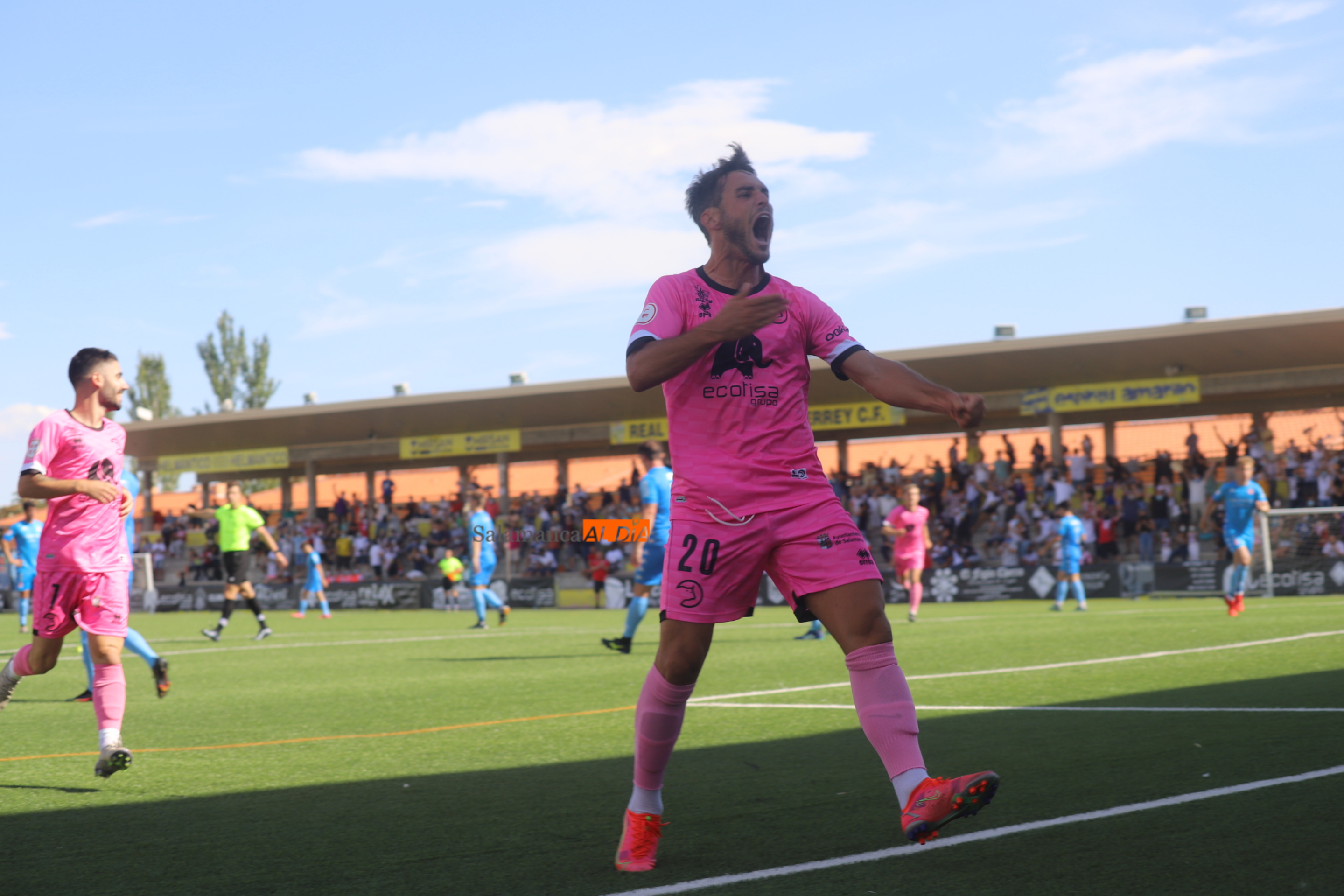 Espina celebra su gol a la Cultural / Lydia González