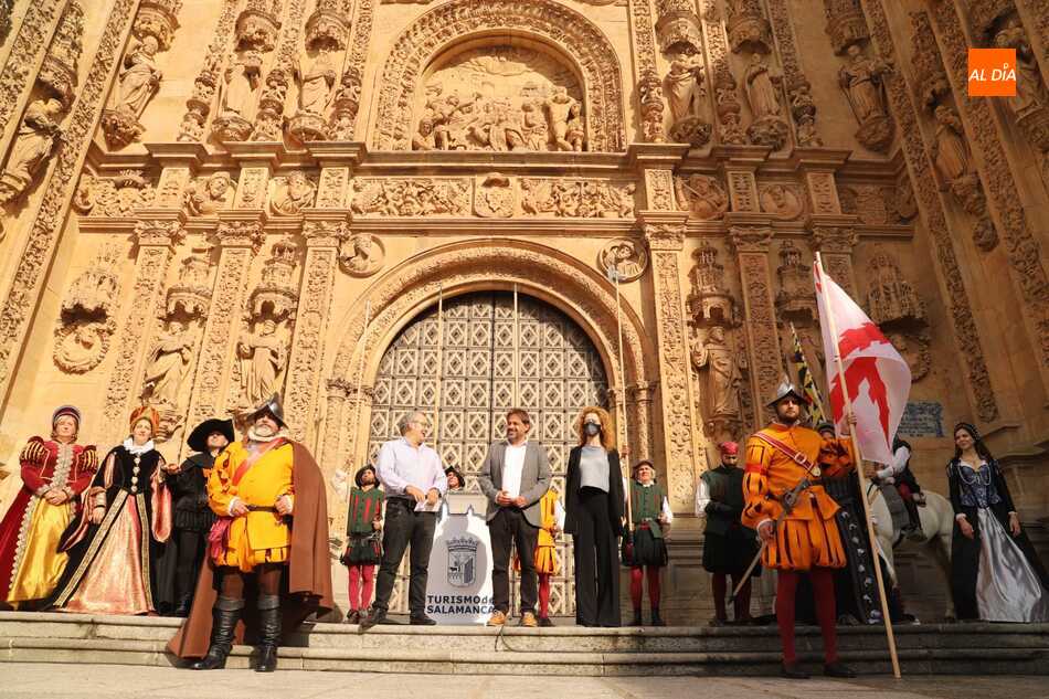 Presentación Semana del Siglo de Oro, en el exterior del Convento de San Esteban. Fotos: Lydia González