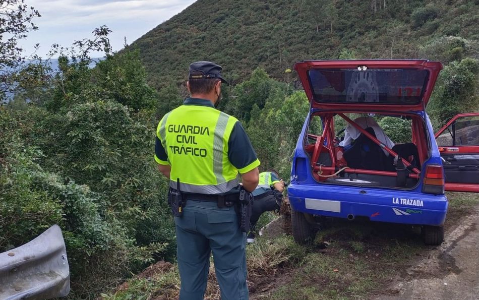 Estado en el que quedó el vehículo del Rally Villa de Llanes