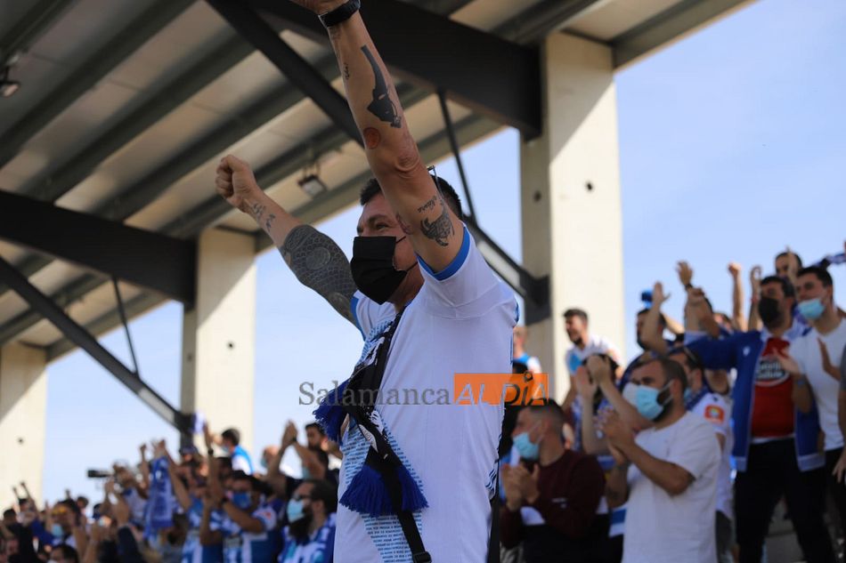 Un seguidor del Dépor, en el Reina Sofía / Lydia González