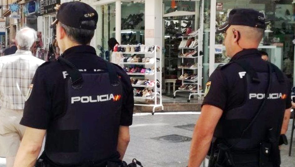 Foto de archivo de una actuación anterior de la Policía Nacional. EP