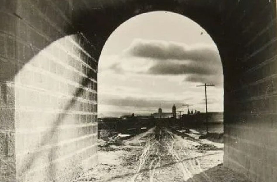 Las antiguas vistas de Salamanca desde el puente del tren al final de Federico Anaya