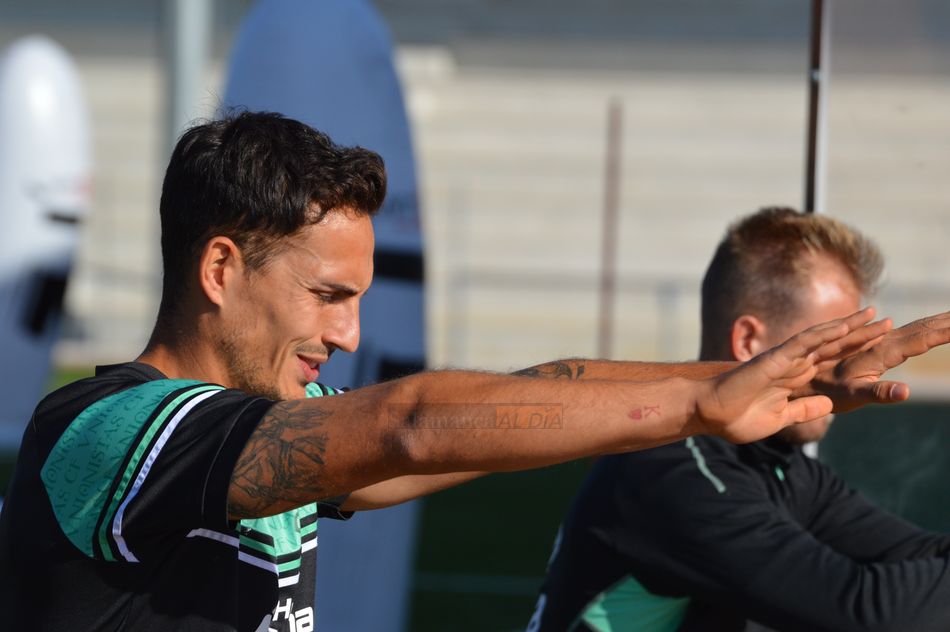 Acosta, en un entreno / Carlos Cuervo