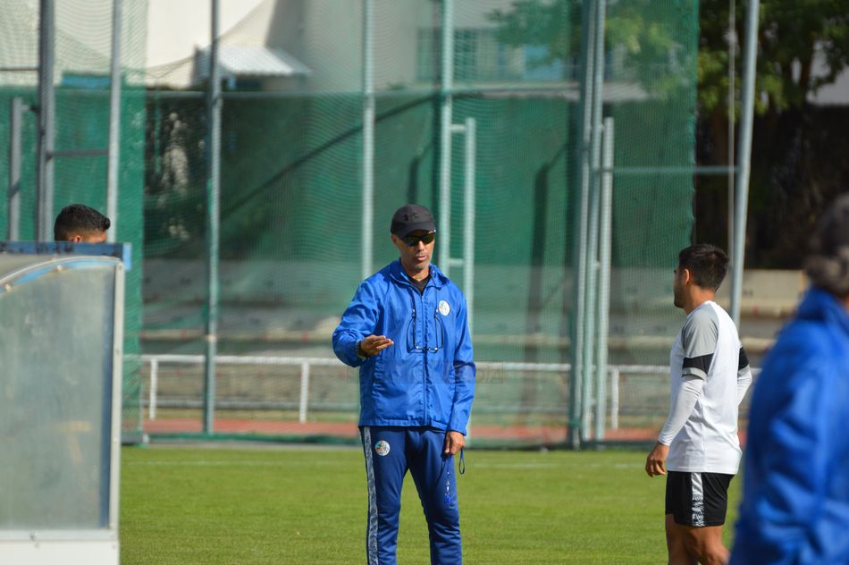 Calderón habla con Télles y Luis Martínez