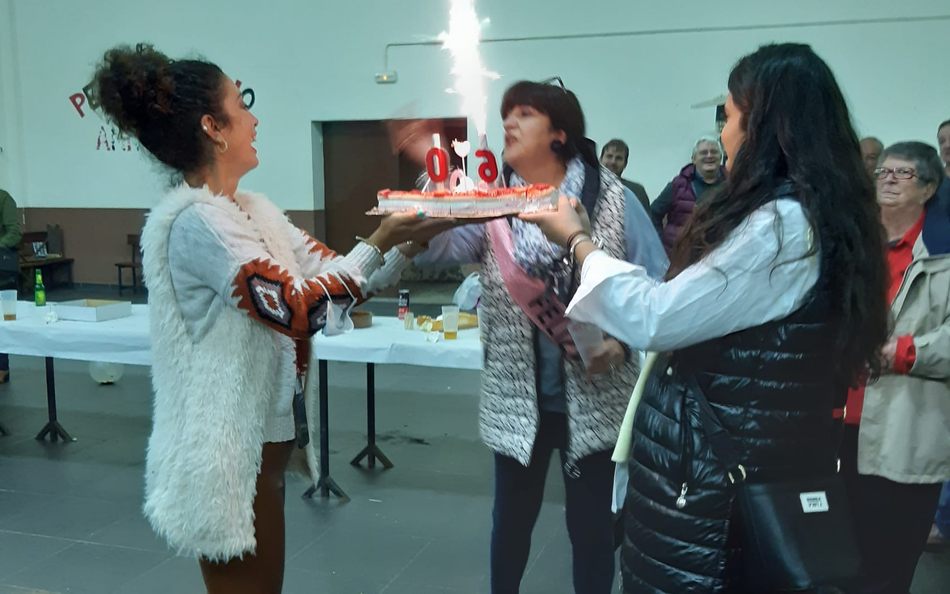 Carmen celebra su 60 cumpleaños en Yecla de Yeltes