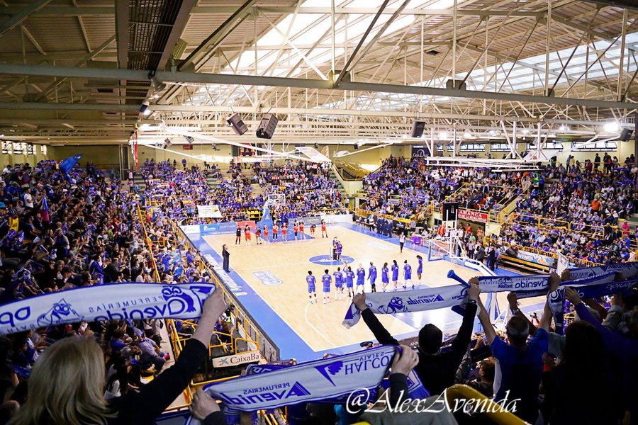 Un partido en Salamanca / CB Avenida