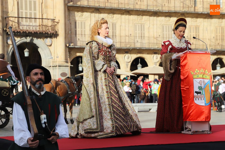 Pregón de la Semana del Siglo de Oro en plena Plaza Mayor de Salamanca - Fotos: Lydia González