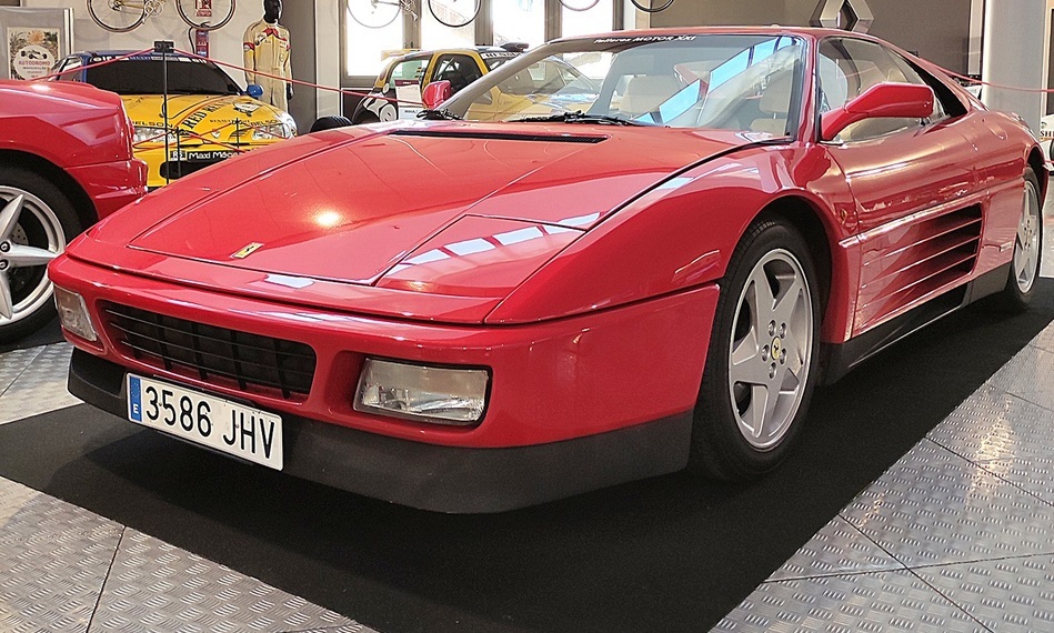 Ferrari 348 TB del año 1991, pieza del mes en el Museo de Historia de la Automoción