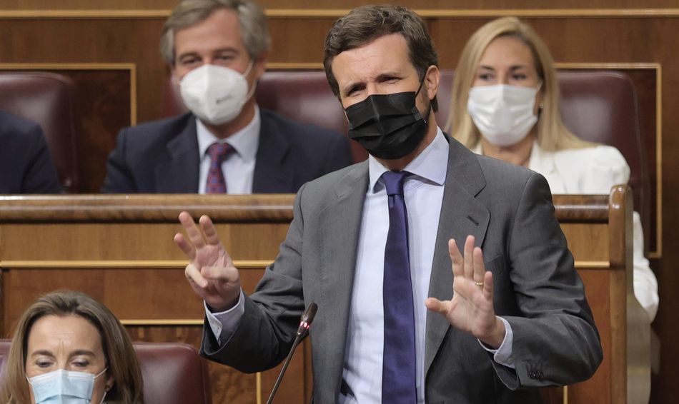 El líder del PP, Pablo Casado, interviene en una sesión de control al Gobierno en el Congreso de los Diputados. Foto de Eduardo Parra - EP