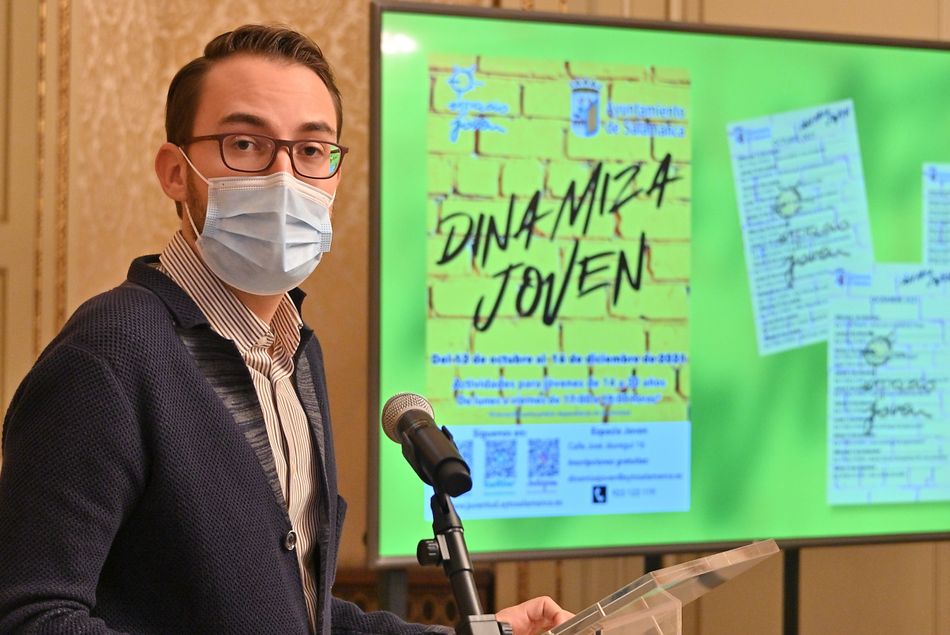 El concejal de Juventud, Ángel Fernández, presenta novedades en la programación de ocio saludable para jóvenes.