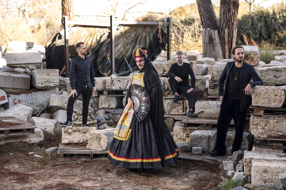 Rodrigo Cuevas llega con su espectáculo ‘Barbian: Zarzuela Cabaret’