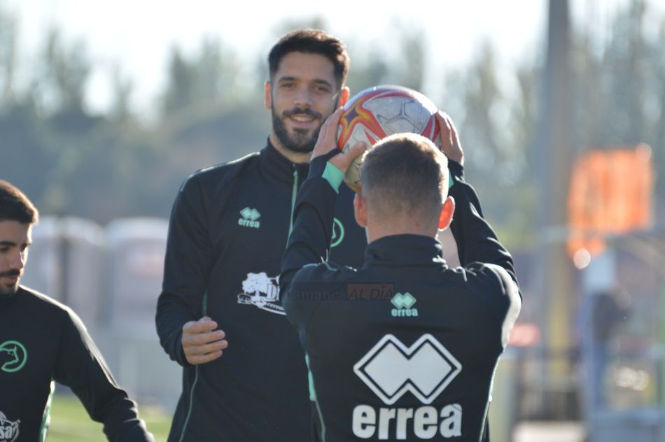 Fer Román juega con Íñigo Muñoz / Carlos Cuervo