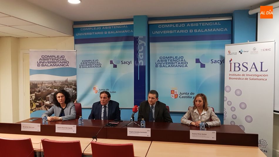 Responsables del IBSAL en una rueda de prensa - Archivo