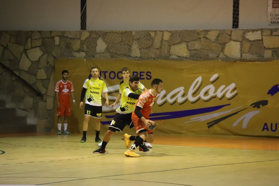 Un partido anterior / Lydia González