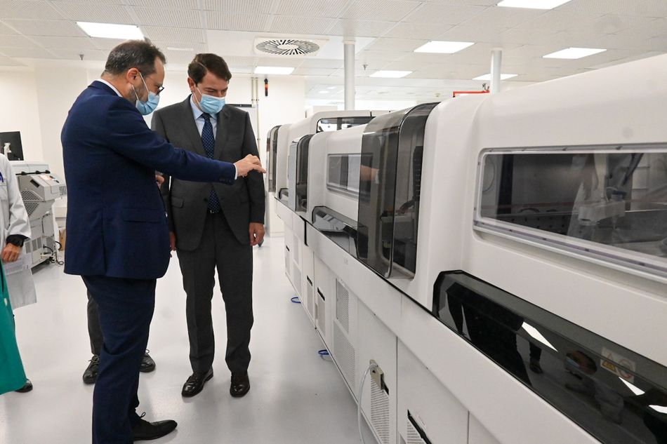 Visita de Alfonso Fernández Mañueco, presidente de la Junta, al nuevo Hospital de Salamanca