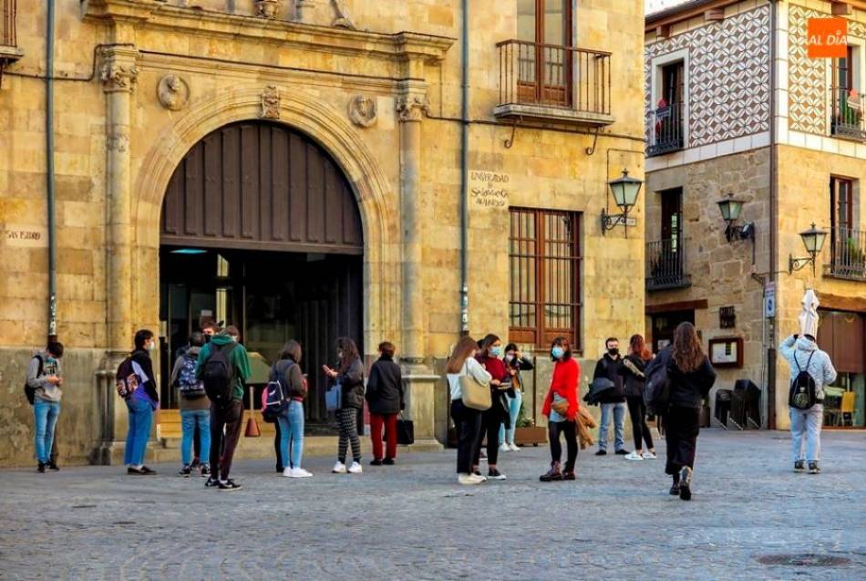Foto de archivo de la entrada principal del Aulario de San Isidro