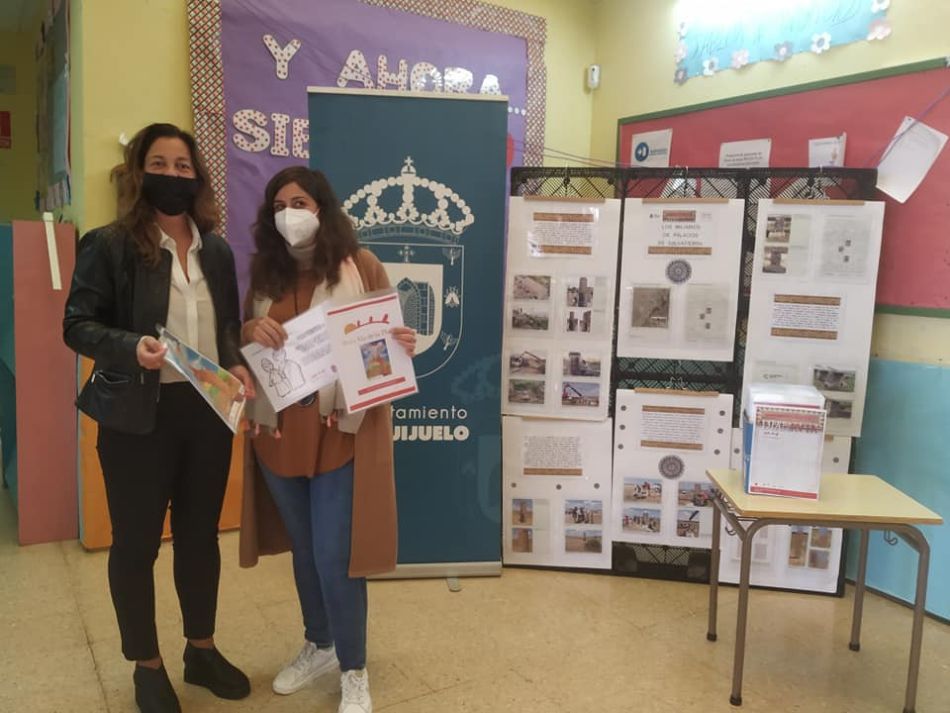 Los colegios de Guijuelo reciben material didáctico sobre la Vía de la Plata de manos del Ayuntamiento