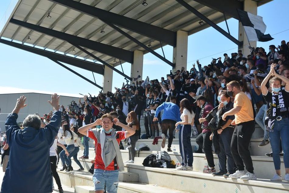 Una de las gradas del Reina Sofía / Vanesa Martins