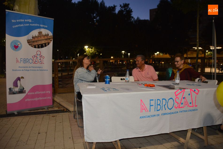 Foto de archivo de una mesa informativa de la Asociación Afibrosal