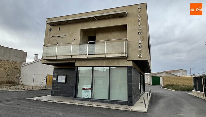 Fachada del Ayuntamiento de Ventosa del Río Almar