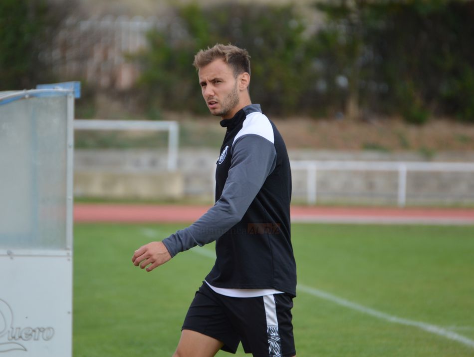 Carmona se va de Las Pistas / Carlos Cuervo