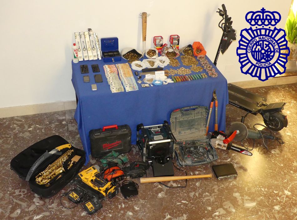 Parte del material intervenido en esta operación