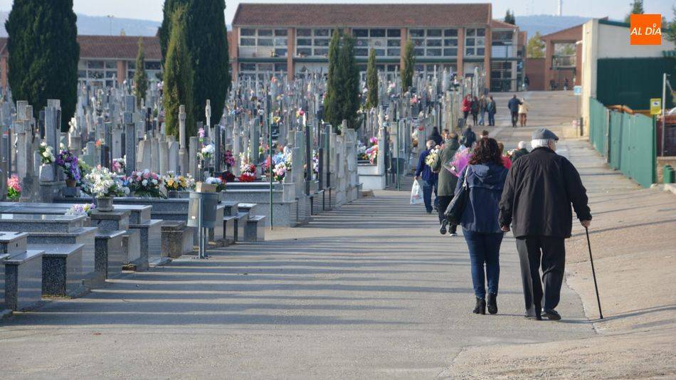 El Ayuntamiento facilitará a los salmantinos las visitas a los cementerios con motivo de la fiesta de Todos los Santos