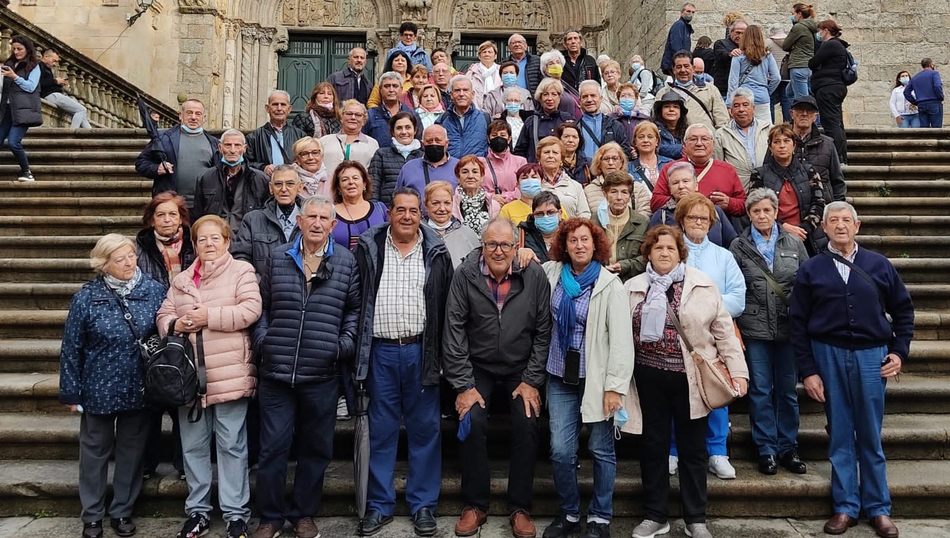 Integrantes de la Asociación de Mayores ?san Isidro? viven en tierras gallegos el jubileo
