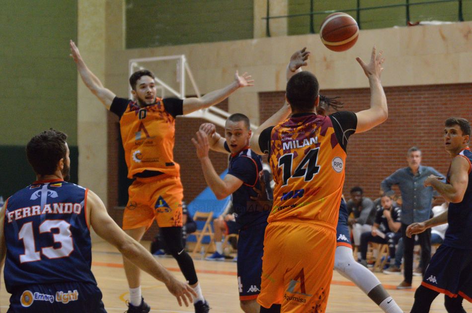 Una acción del choque / Guillermo García