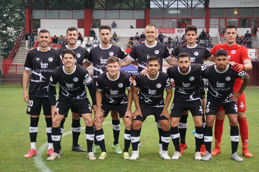 Numerosos jugadores del equipo charro no tienen el logotipo en su elástica / Salamanca CF UDS