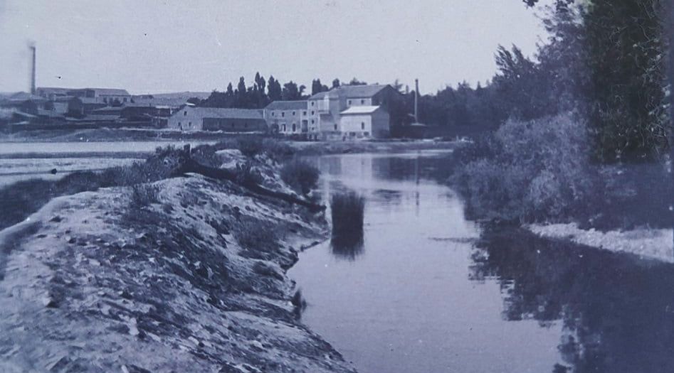 La pesquera de Tejares y la antigua fábrica de luz en los años 50