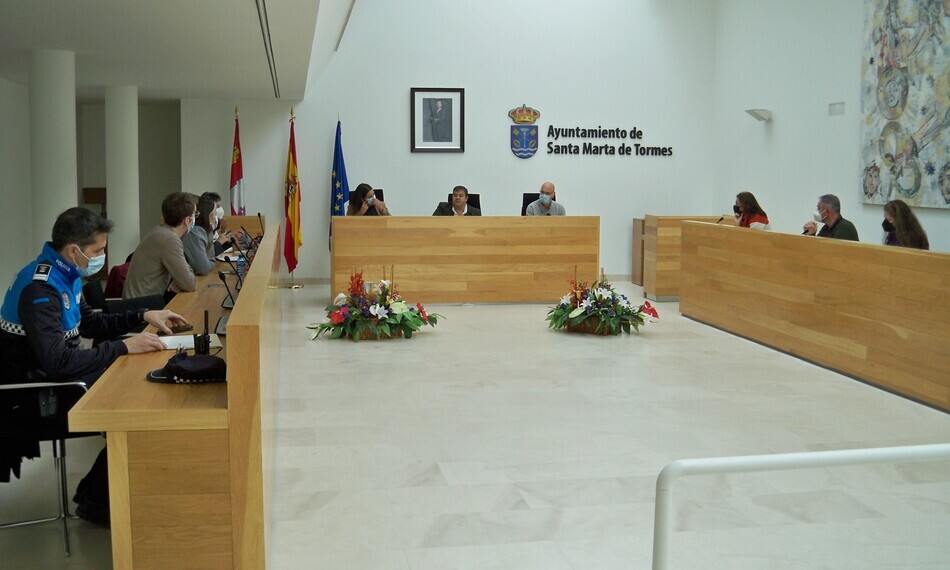 La educación vial y los hábitos saludables centran la reunión con los centros educativos de Santa Marta 