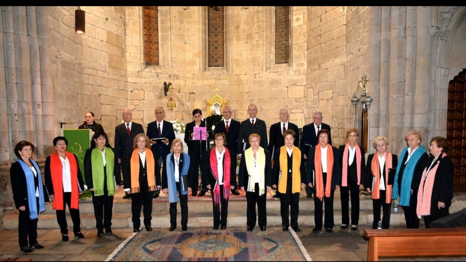 Coral Eufonía de Salamanca, dirigida por Matilde Chaves de Tobar