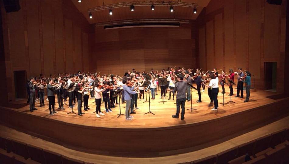 Los profesores del Conservatorio han preparado un repertorio muy variado a través del cual harán un recorrido por diferentes estilos y géneros musicales